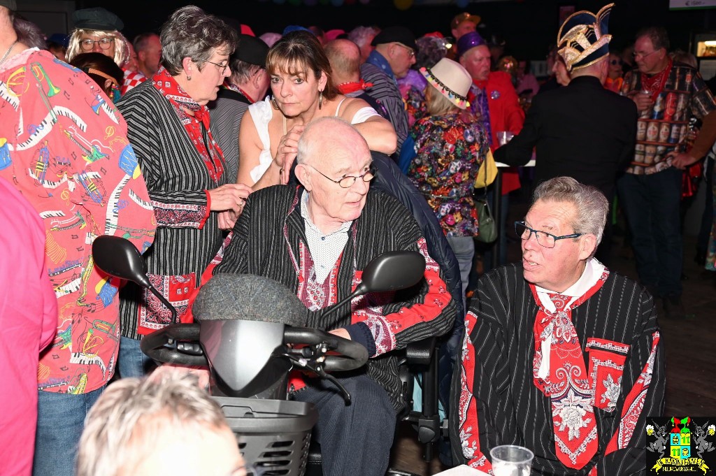 ../Images/Senioren carnaval 2024 349.jpg